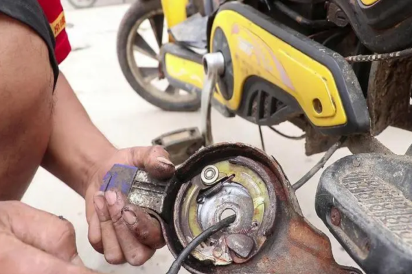 昭通市电动车刹车故障